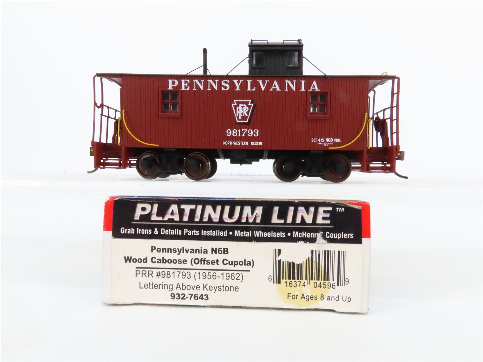 HO Walthers Platinum 932-7643 PRR Pennsylvania N6B Offset Cupola Caboose #981793