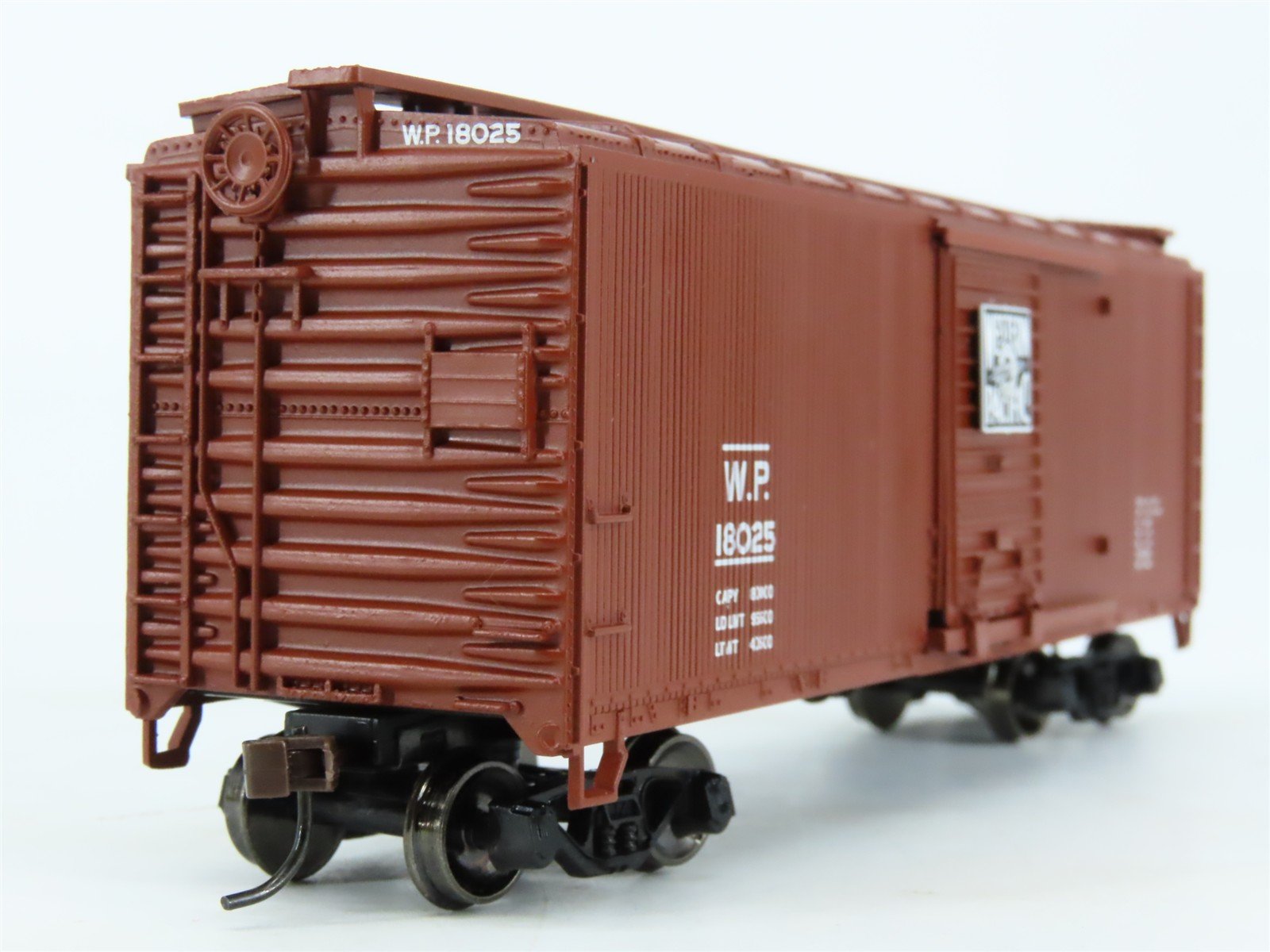 HO Roundhouse 84671 WP Western Pacific 40' Double-Sheathed Wood Box Car #18025