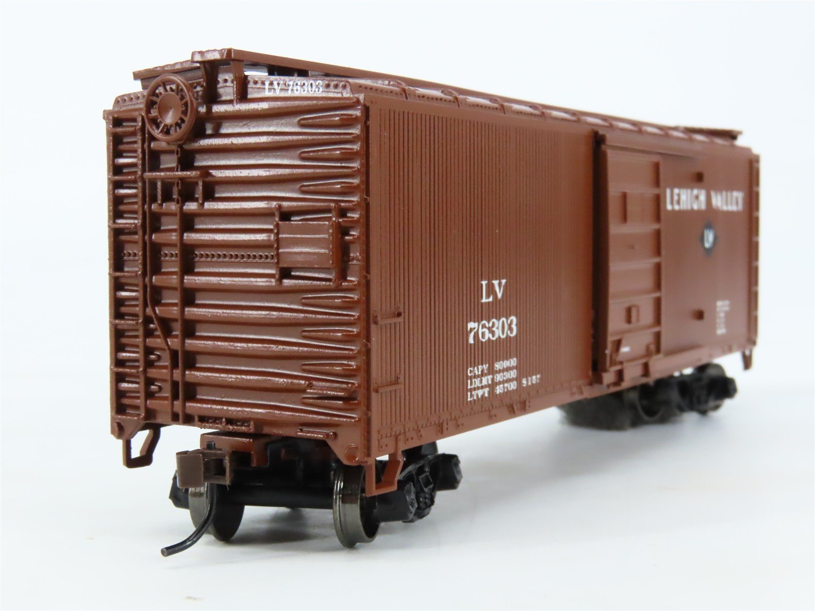 HO Roundhouse 8466 LV Lehigh Valley 40' Double-Sheathed Wood Box Car #76303