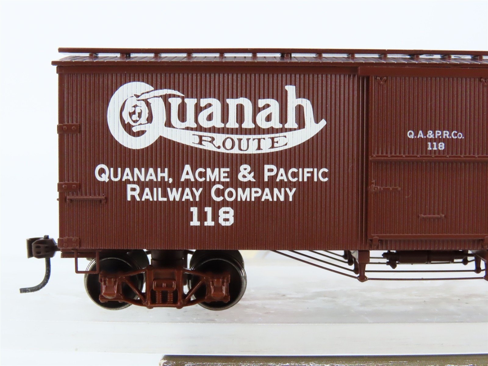 HO Scale Roundhouse 84240 QA&PRCo Quanah Route 36' Wood Box Car #118