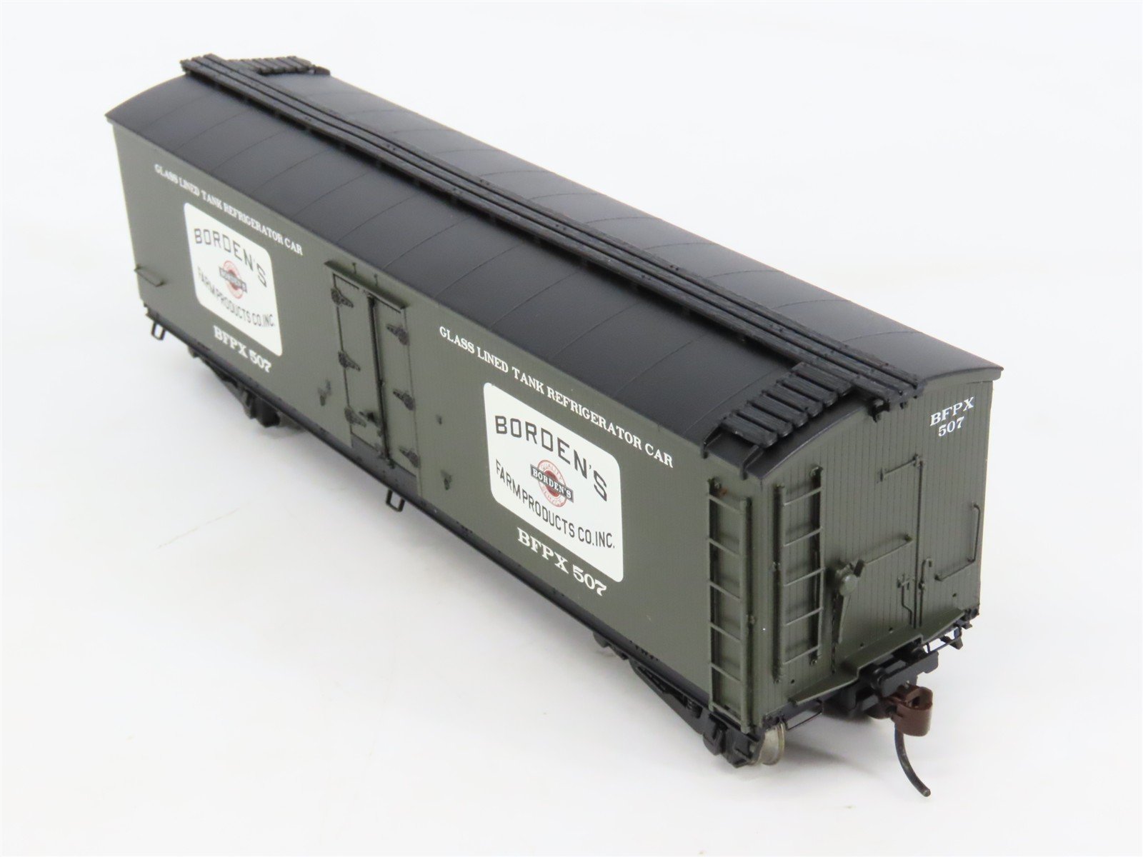 HO Scale Roundhouse 84591 BFPX Borden's 40' Glass-Lined Wood Milk Car #507