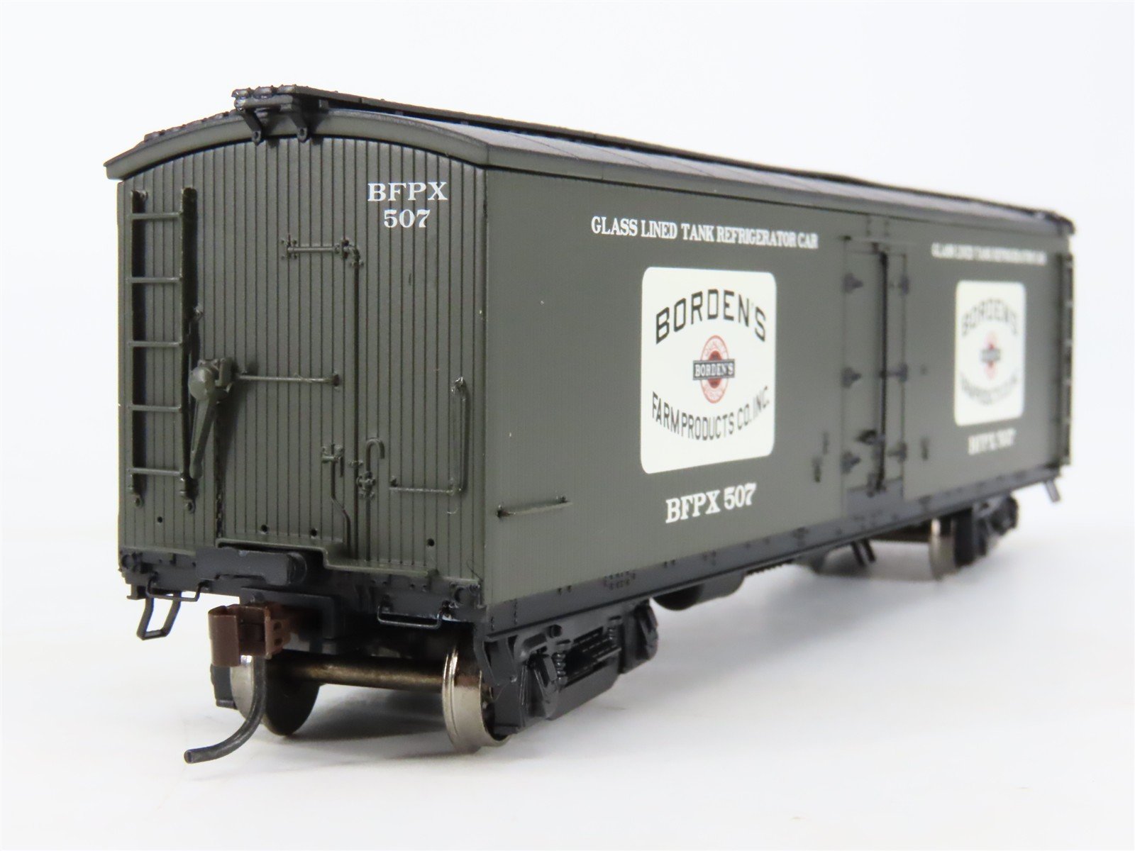 HO Scale Roundhouse 84591 BFPX Borden's 40' Glass-Lined Wood Milk Car #507
