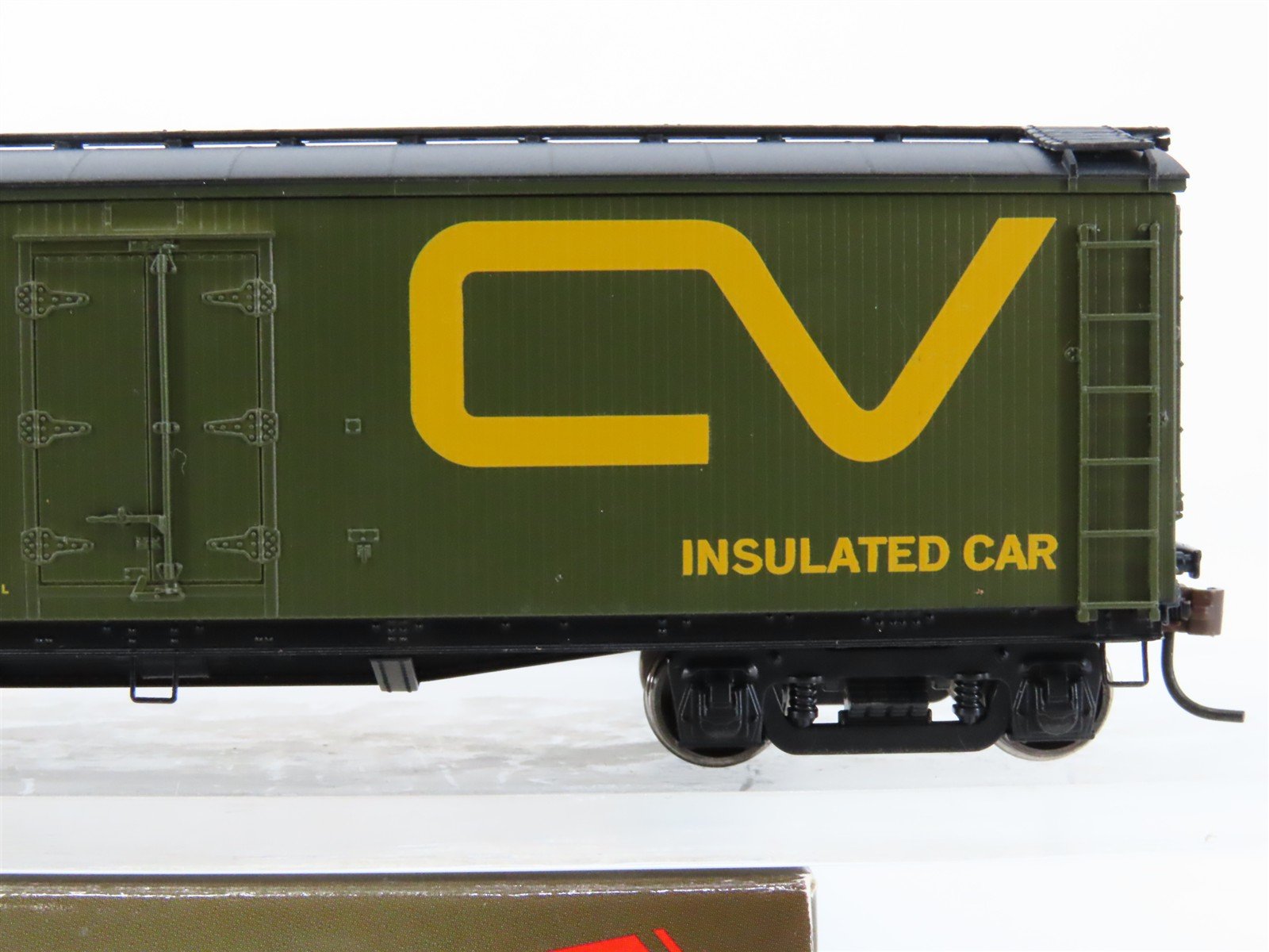 HO Scale Roundhouse 84646 CV Central Vermont 40' Glass-Lined Wood Milk Car #548