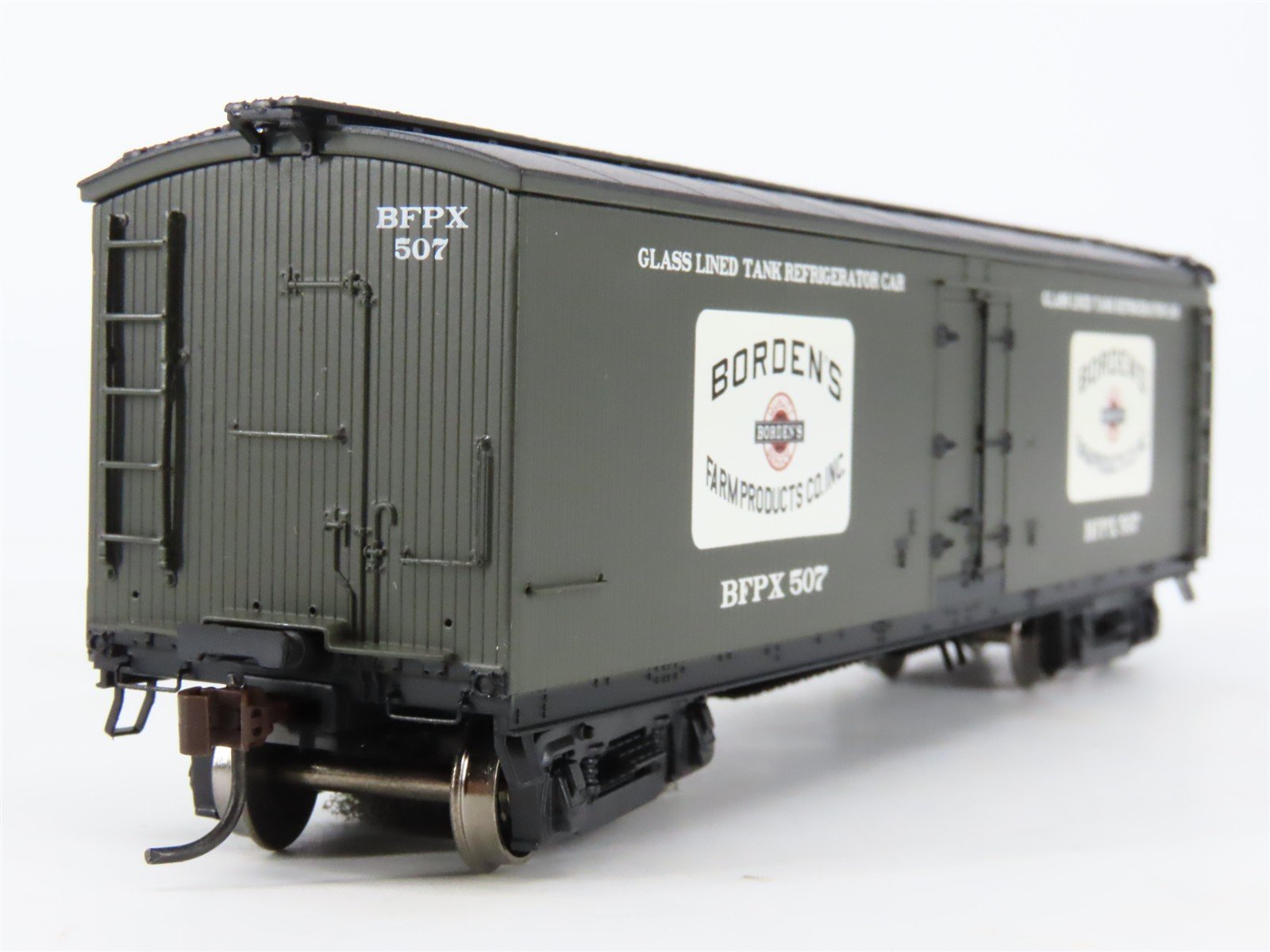 HO Scale Roundhouse 84591 BFPX Borden's 40' Glass-Lined Wood Milk Car #507