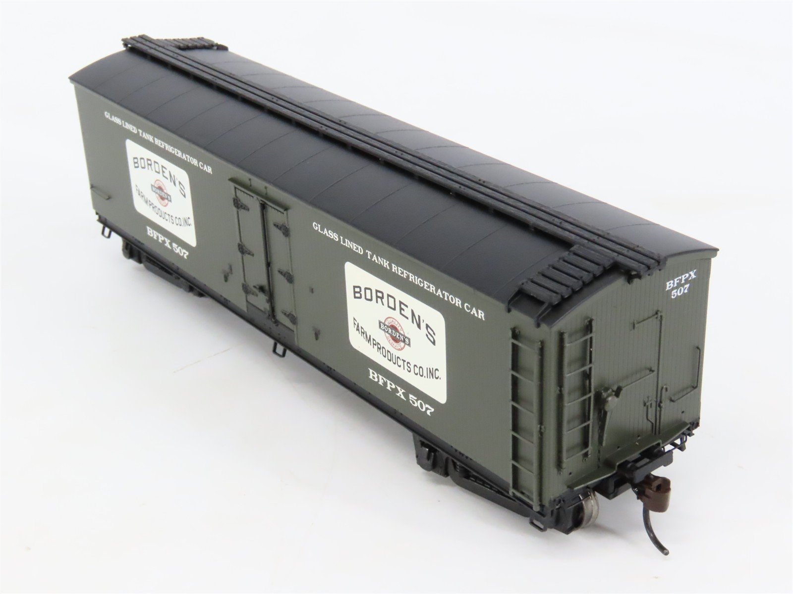 HO Scale Roundhouse 84591 BFPX Borden's 40' Glass-Lined Wood Milk Car #507