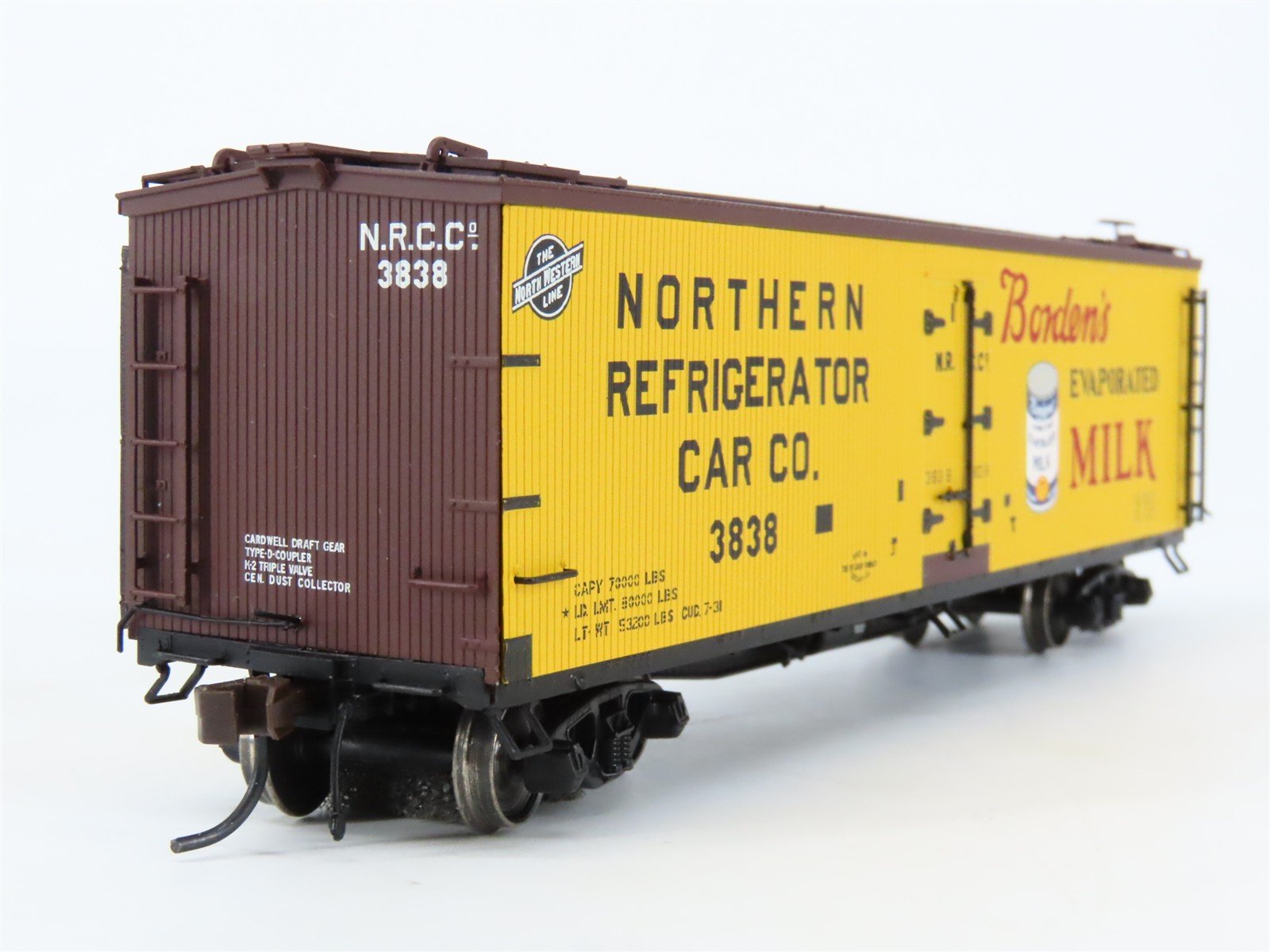 HO Atlas Master 20002006 NRCCo Northern / Borden's Milk 40' Wood Reefer #3838