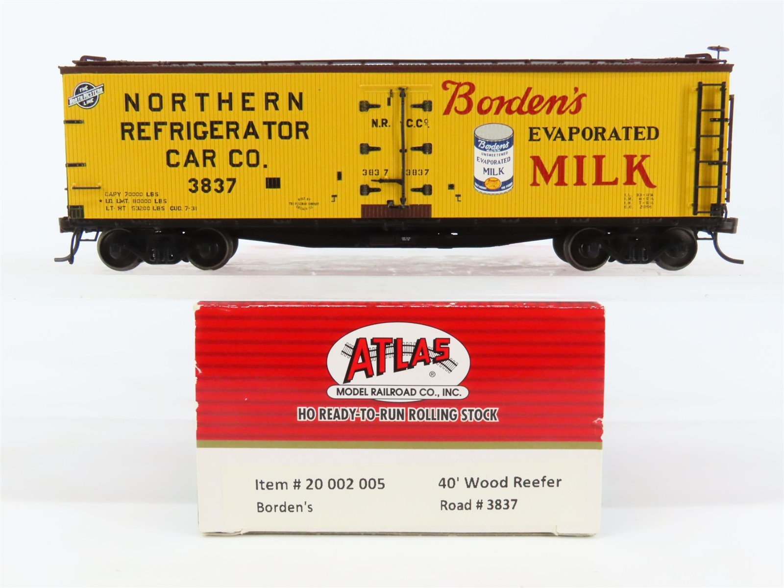 HO Atlas Master 20002005 NRCCo Northern / Borden's Milk 40' Wood Reefer #3837