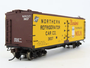 HO Atlas Master 20002005 NRCCo Northern / Borden's Milk 40' Wood Reefer #3837