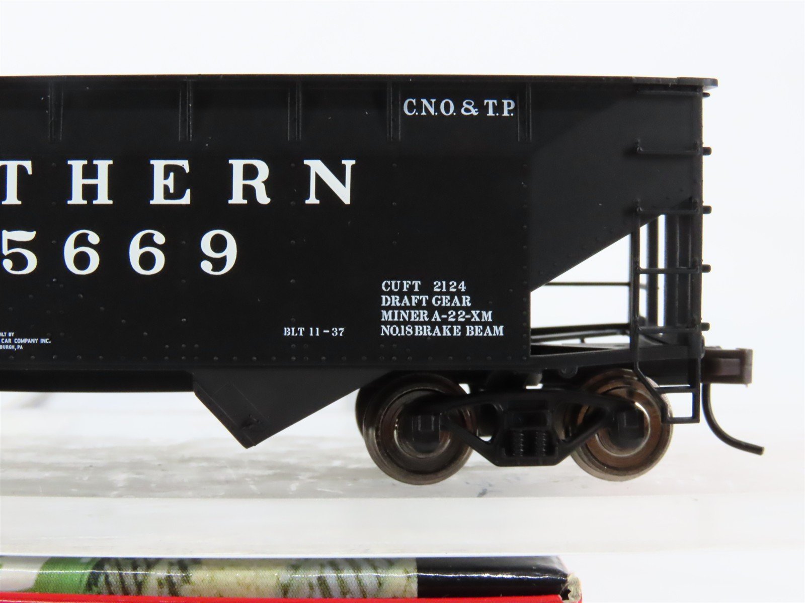 HO Scale Atlas 1879-1 CNO&TP / SOU Southern Railway 2-Bay Open Hopper #285669
