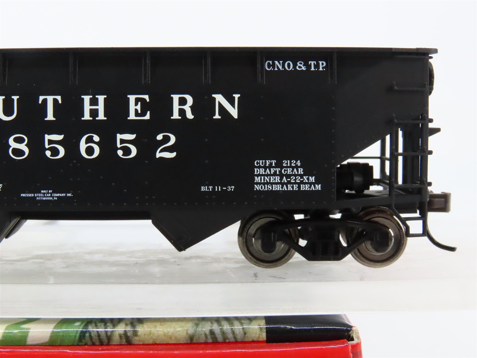 HO Scale Atlas 1879-2 CNO&TP / SOU Southern Railway 2-Bay Open Hopper #285652