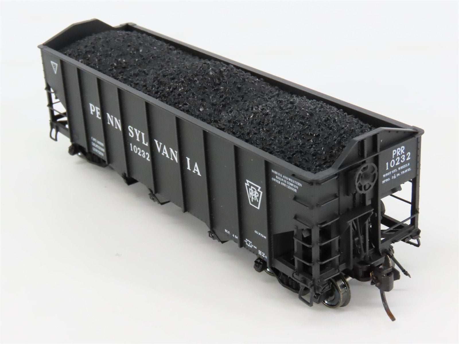 HO Broadway Limited BLI 809 PRR Pennsylvania H2A 3-Bay Hopper #10232 w/ Load