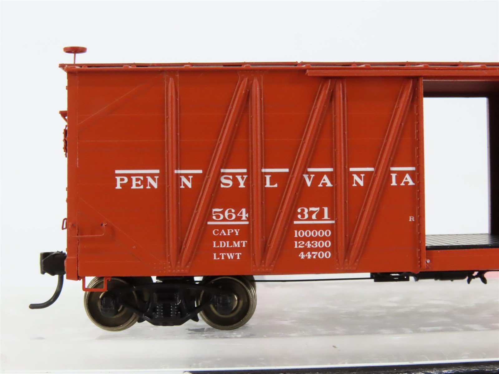 HO Scale InterMountain/Tichy T452601-21 PRR Pennsylvania Wood Box Car #564371