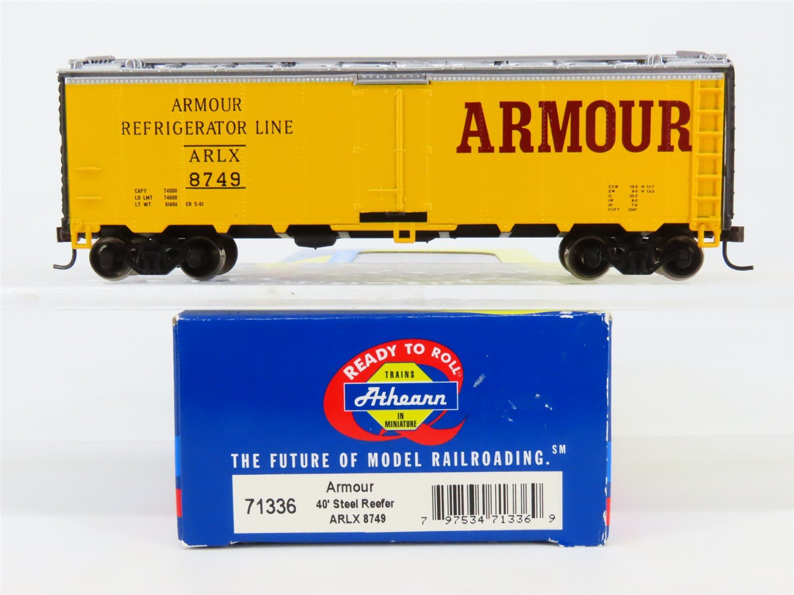 HO Scale Athearn 71336 ARLX Armour 40' Steel Ice Bunker Reefer #8749