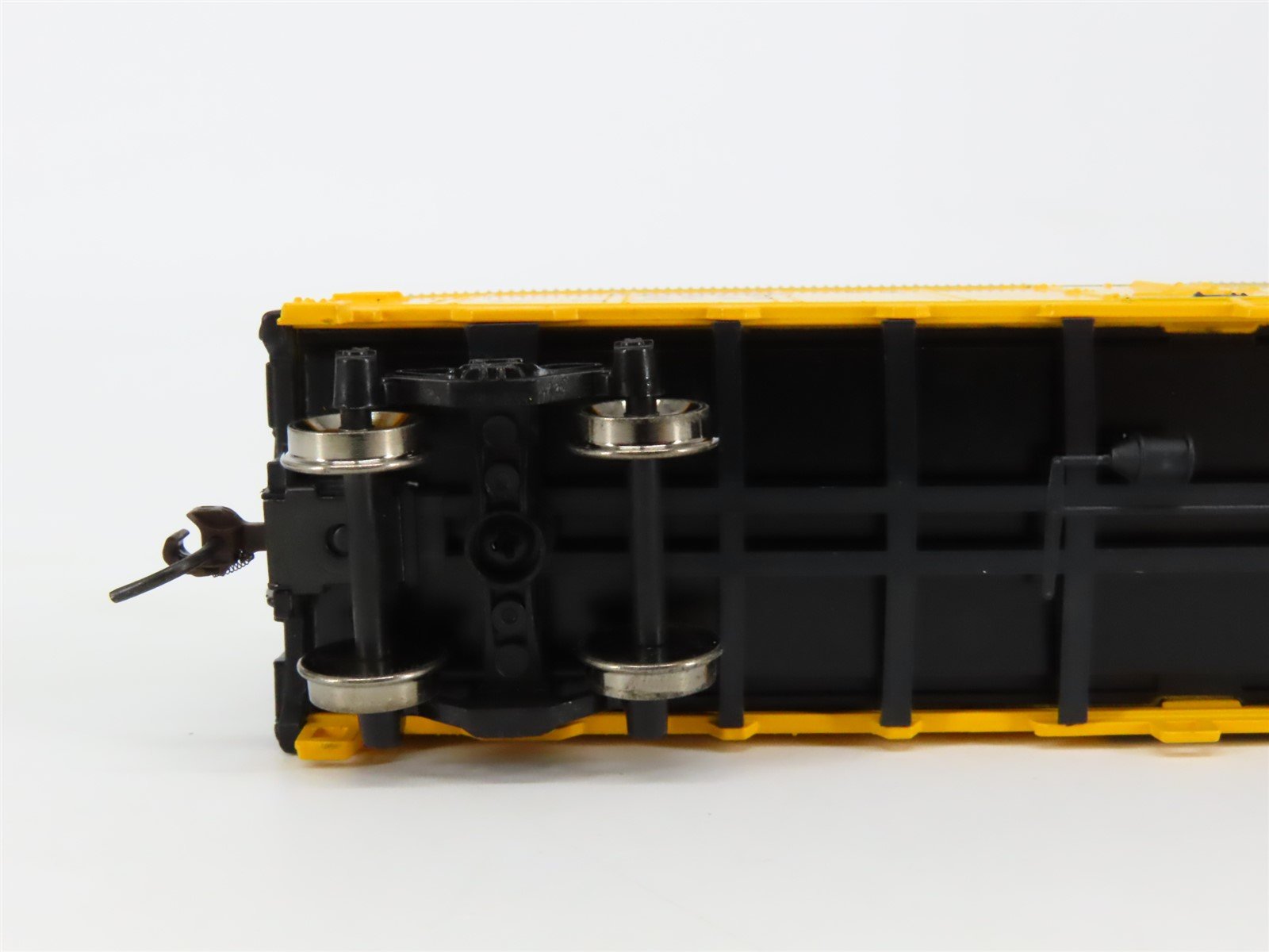 HO Scale Athearn 71336 ARLX Armour 40' Steel Ice Bunker Reefer #8749