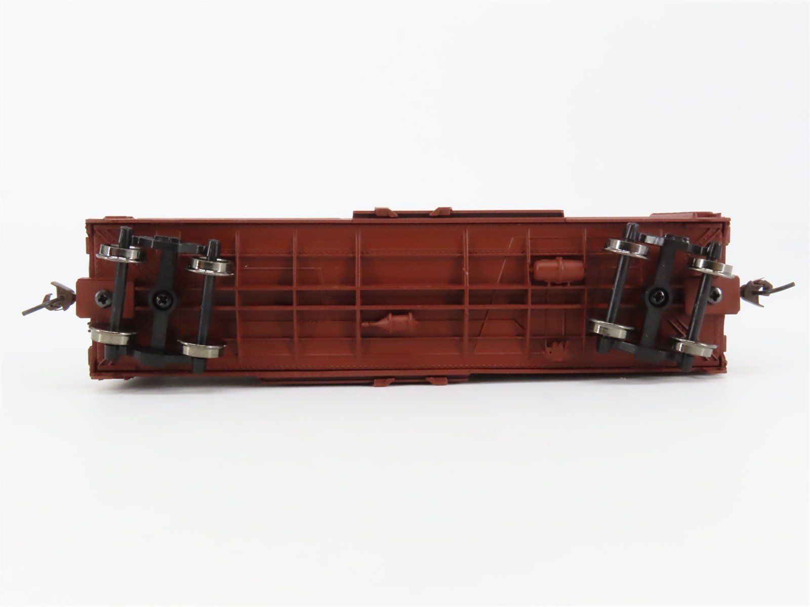 HO Scale Athearn 92799 WP Western Pacific 40' Horizontal Rib Box Car #3416
