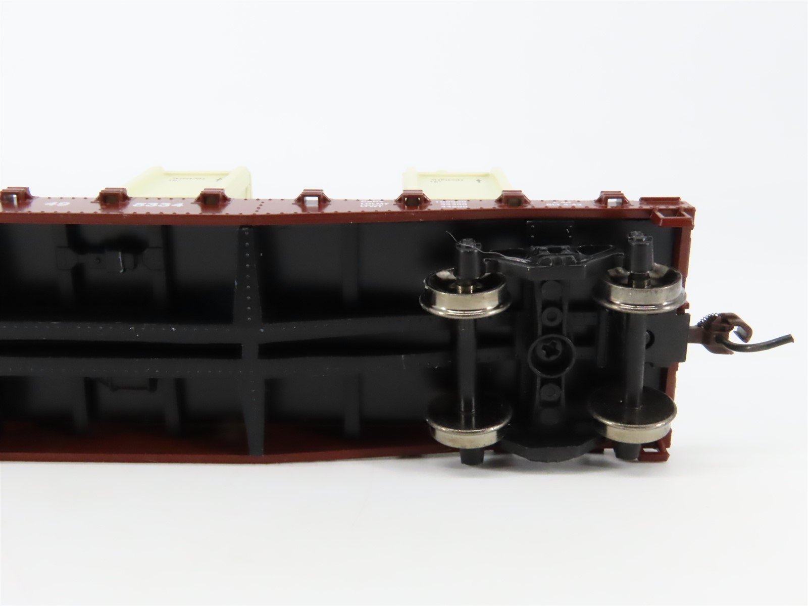 HO Scale Athearn 92180 NYC New York Central 40' Flat Car #495334 w/ Crate Load
