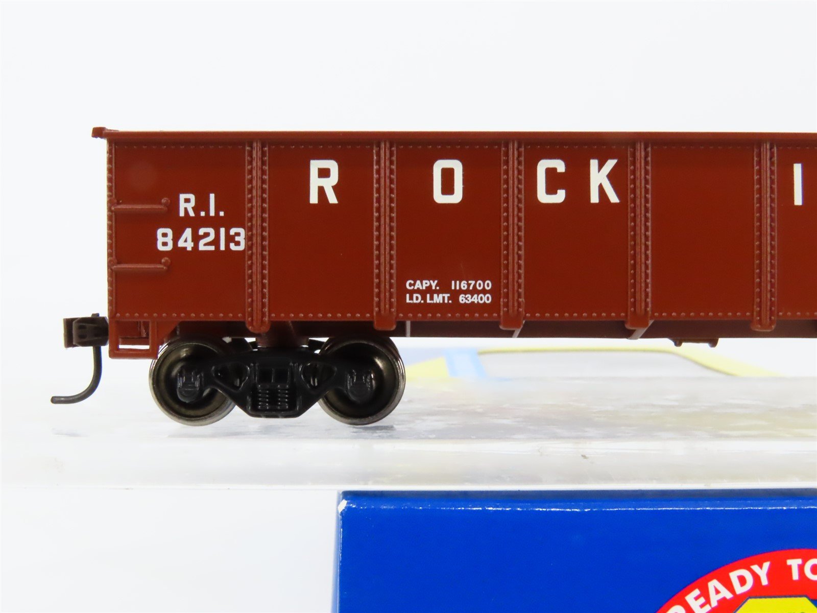 HO Scale Athearn 94345 RI Rock Island 40' Fixed-End Gondola #84213