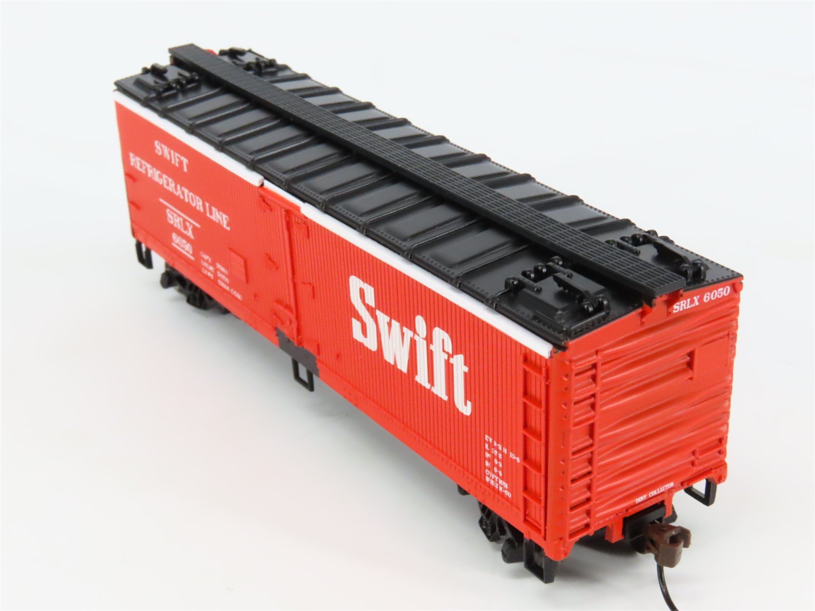 HO Scale Athearn 75930 SRLX Swift Refrigerator 40' Wood Ice Bunker Reefer #6050