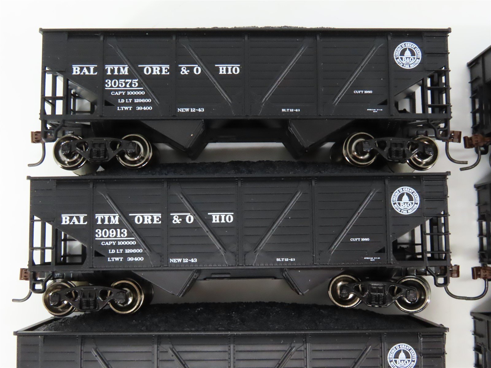 HO Athearn 70790 B&O Baltimore & Ohio 34' 2-Bay Composite Hopper 6-Pack w/ Load