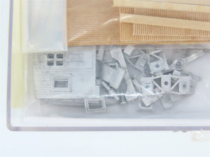 HO Scale Keystone Kit #HO-106 Undecorated Grasse River Offset Cupola Caboose