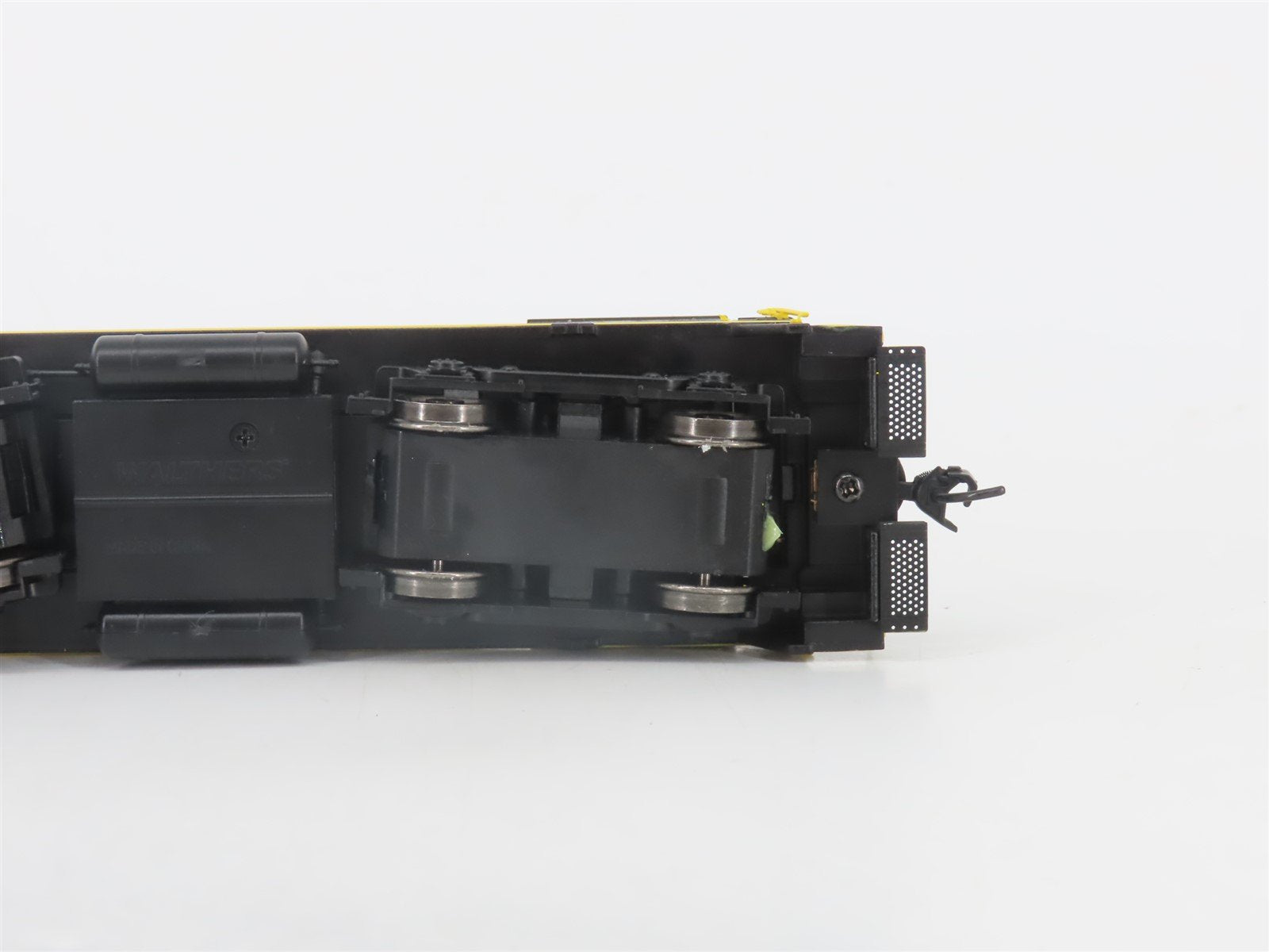 HO Scale Walthers Mainline 910-10674 SCL EMD SW7 Ph. 2 Diesel #128 - DCC Ready