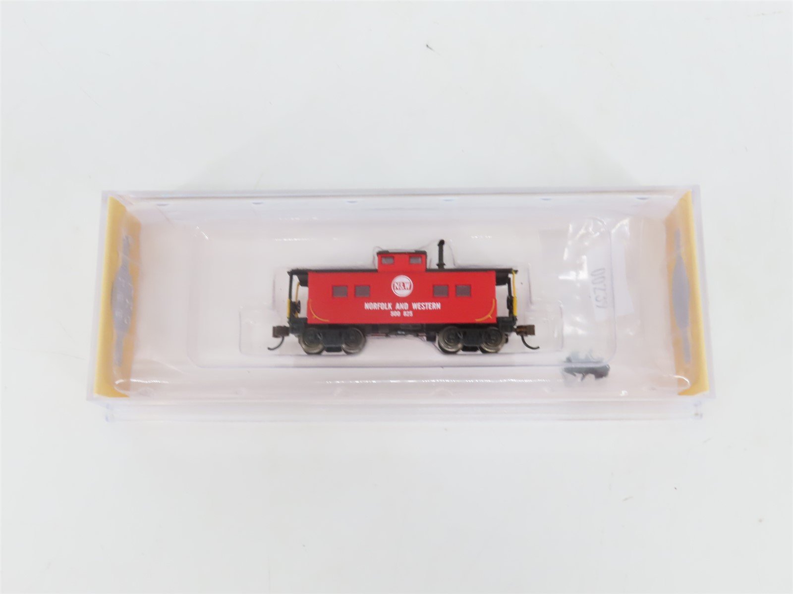 N Scale Bachmann 16865 N&W Norfolk & Western Center Cupola Steel Caboose #500825