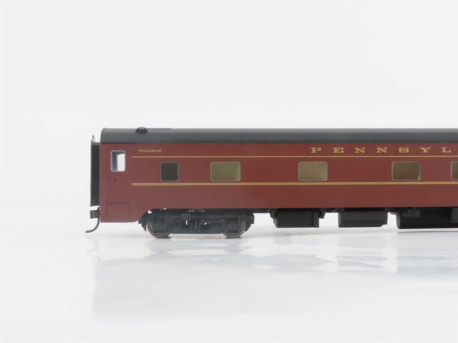 HO Scale Walthers 932-6727 PRR Pennsylvania PS 6-6-4 Sleeper Passenger Car
