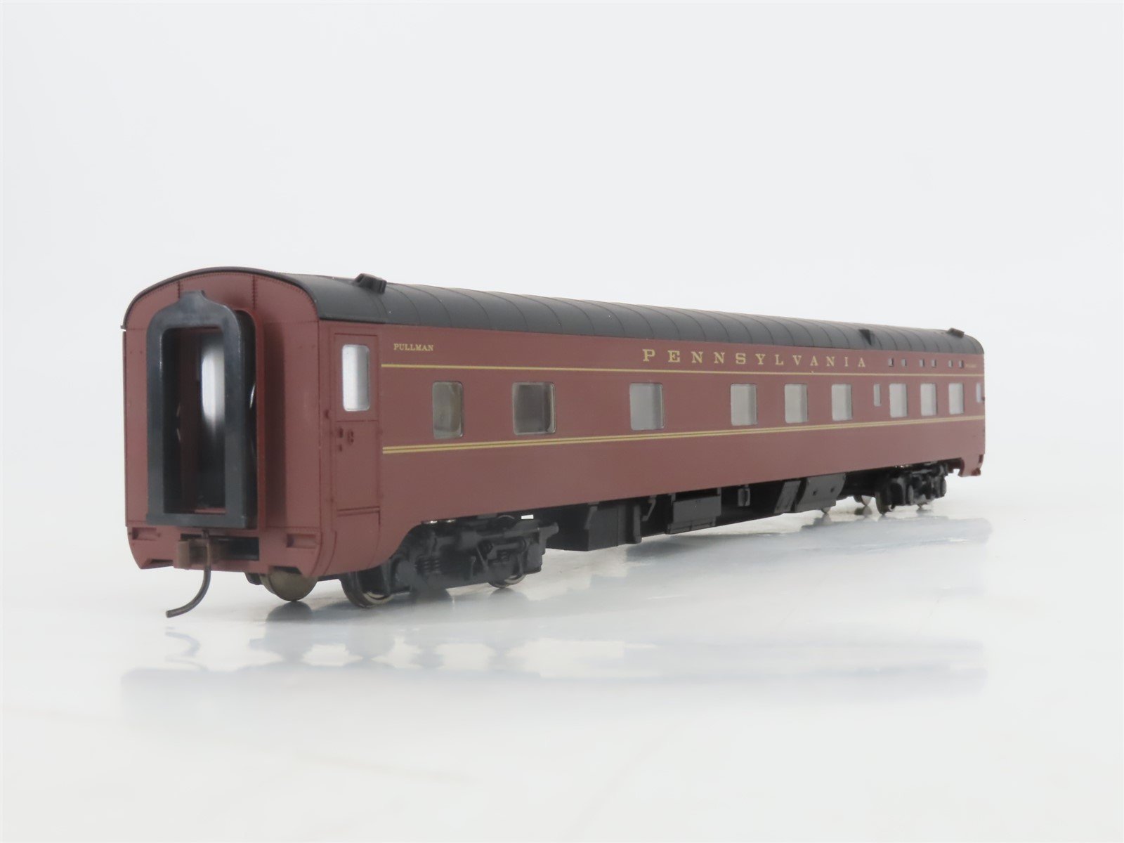 HO Scale Walthers 932-6727 PRR Pennsylvania PS 6-6-4 Sleeper Passenger Car