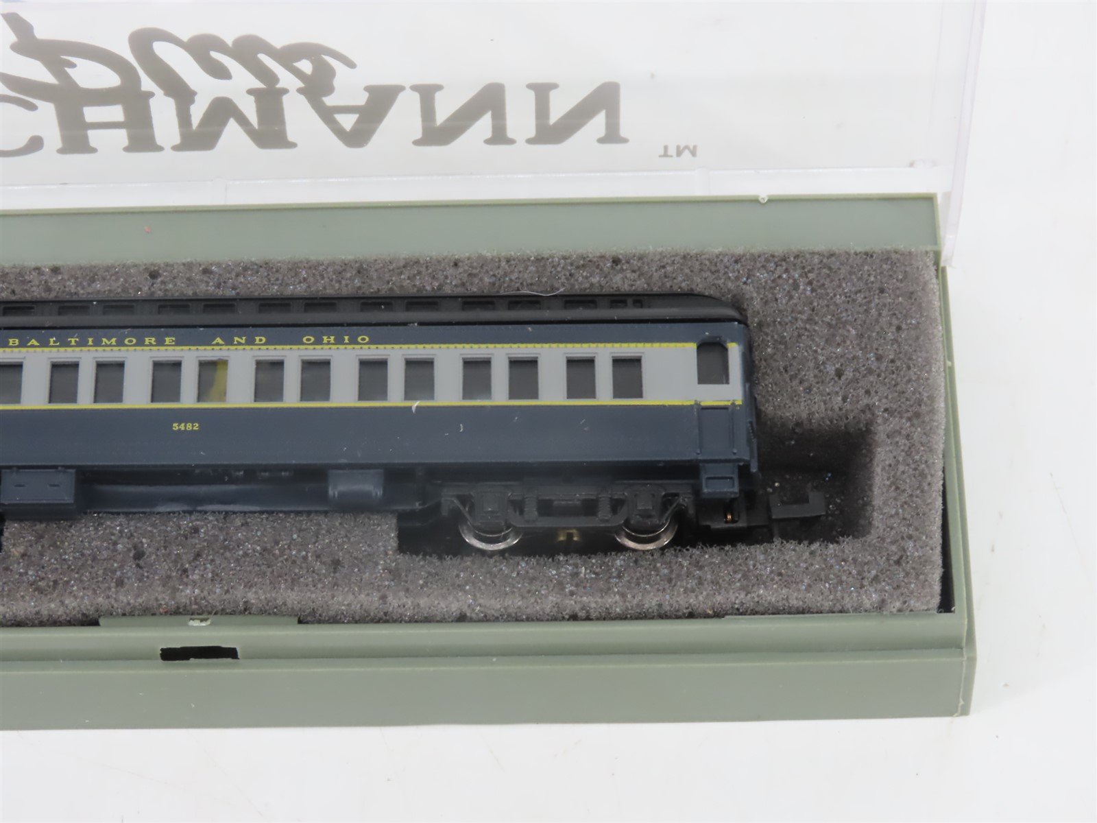 N Scale Bachmann Plus 13073 B&O Baltimore & Ohio Coach Passenger Car #5482