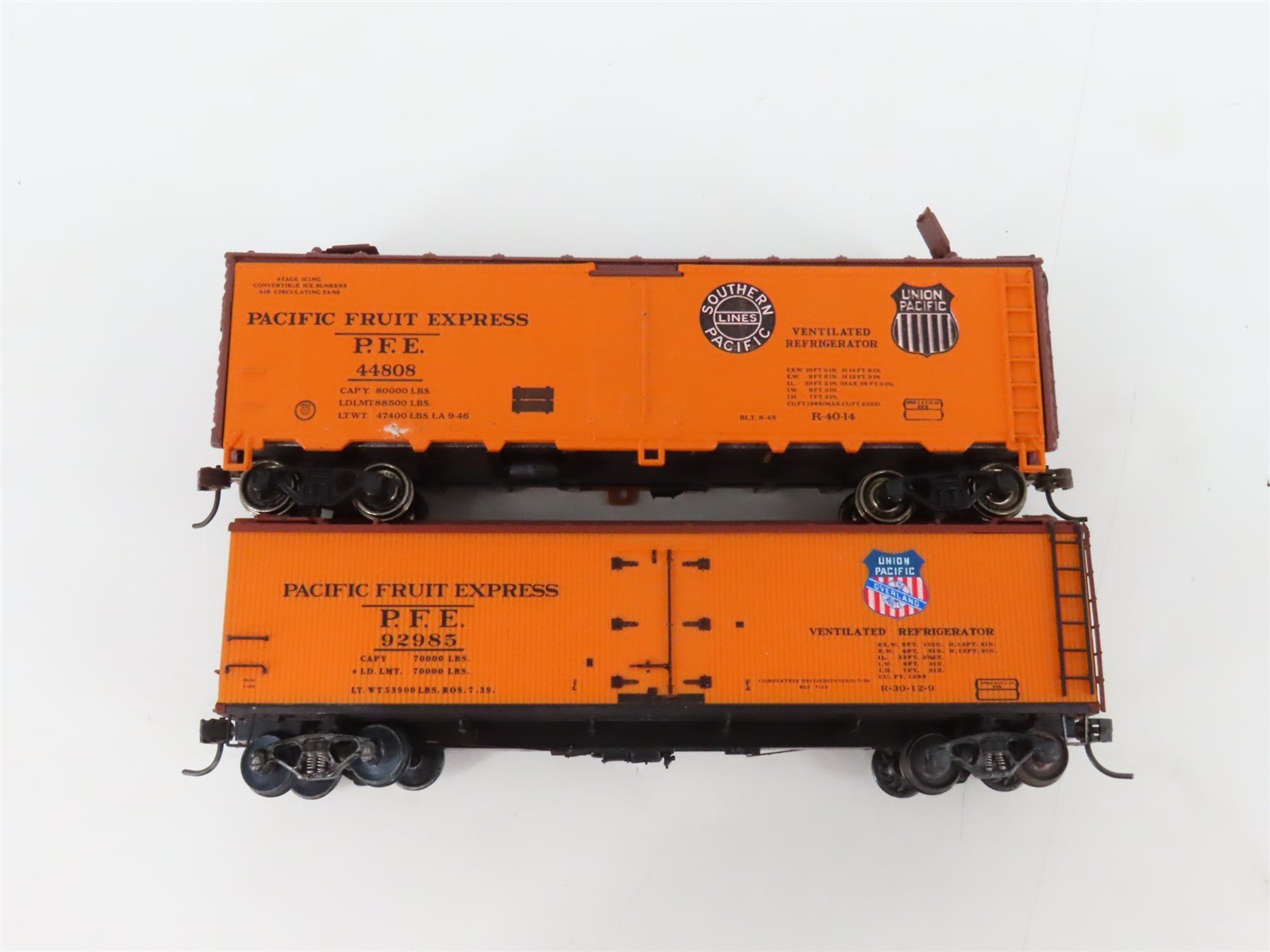 LOT of 8 HO Scale PFE/IC/MDT/SP/UP Reefer Cars Weathered & UPGRADED