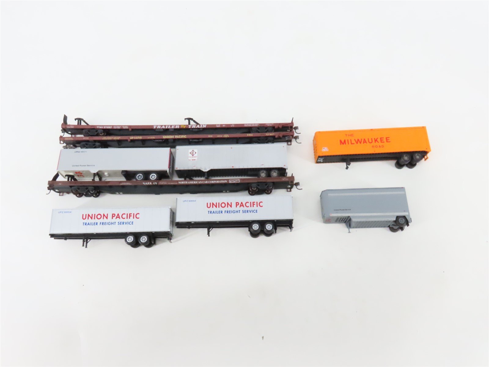 LOT of 3 HO Scale TTAX/UP/NAFX 86' Flatcars w/Assorted Trailers UPGRADED