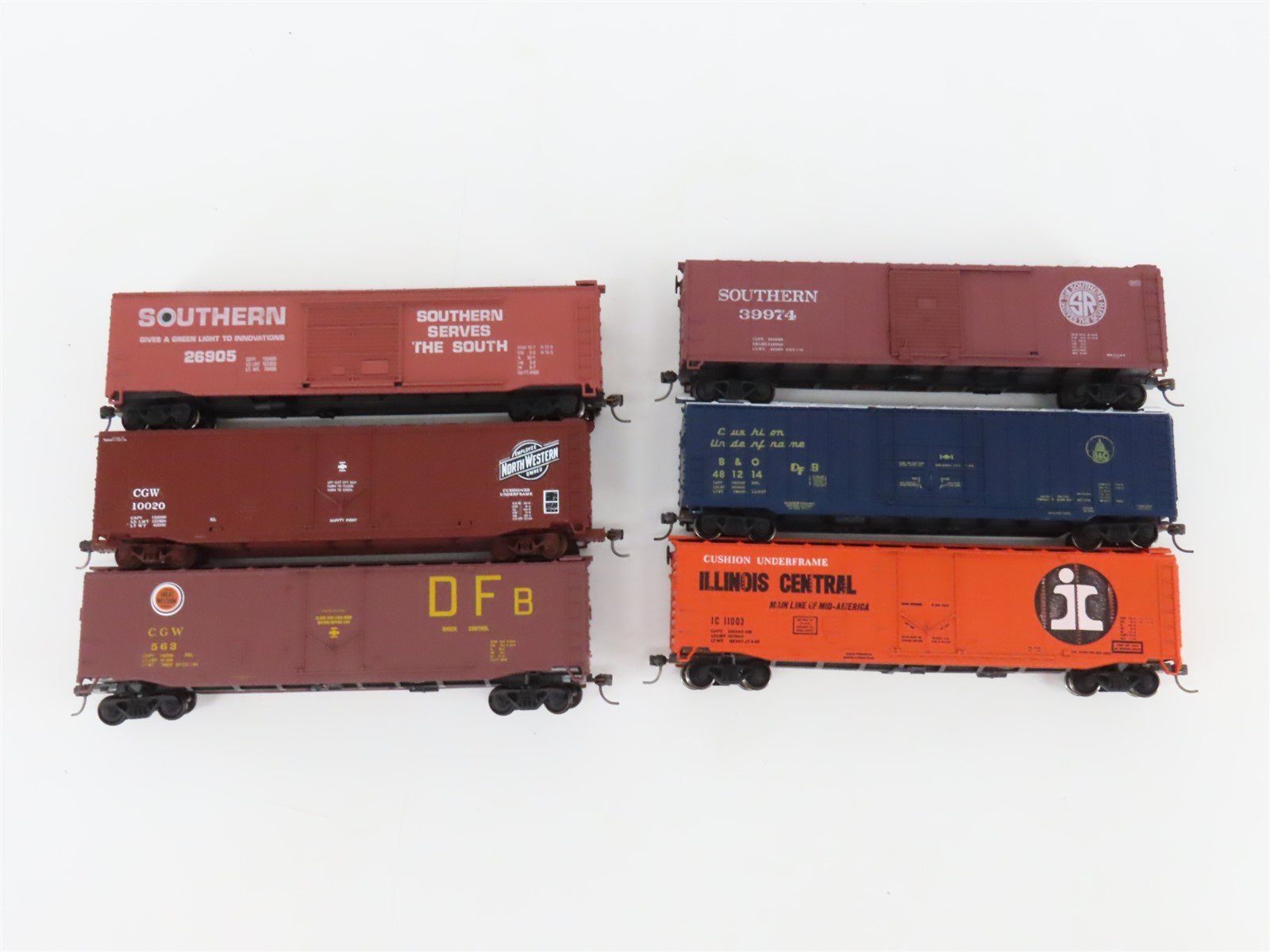 LOT of 6 HO Scale CGW/Southern/IC/B&O/CNW 50' Boxcars UPGRADED