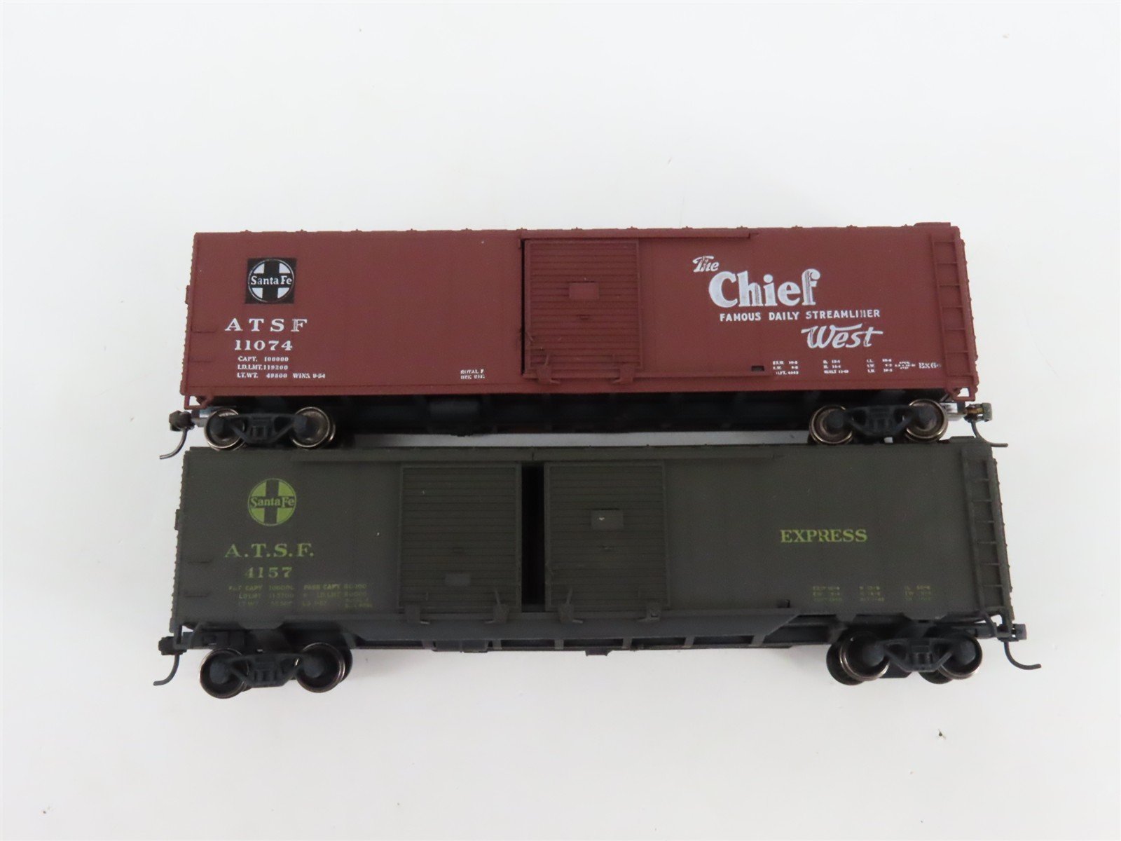 LOT of 6 HO Scale ATSF Santa Fe 50' Boxcars UPGRADED