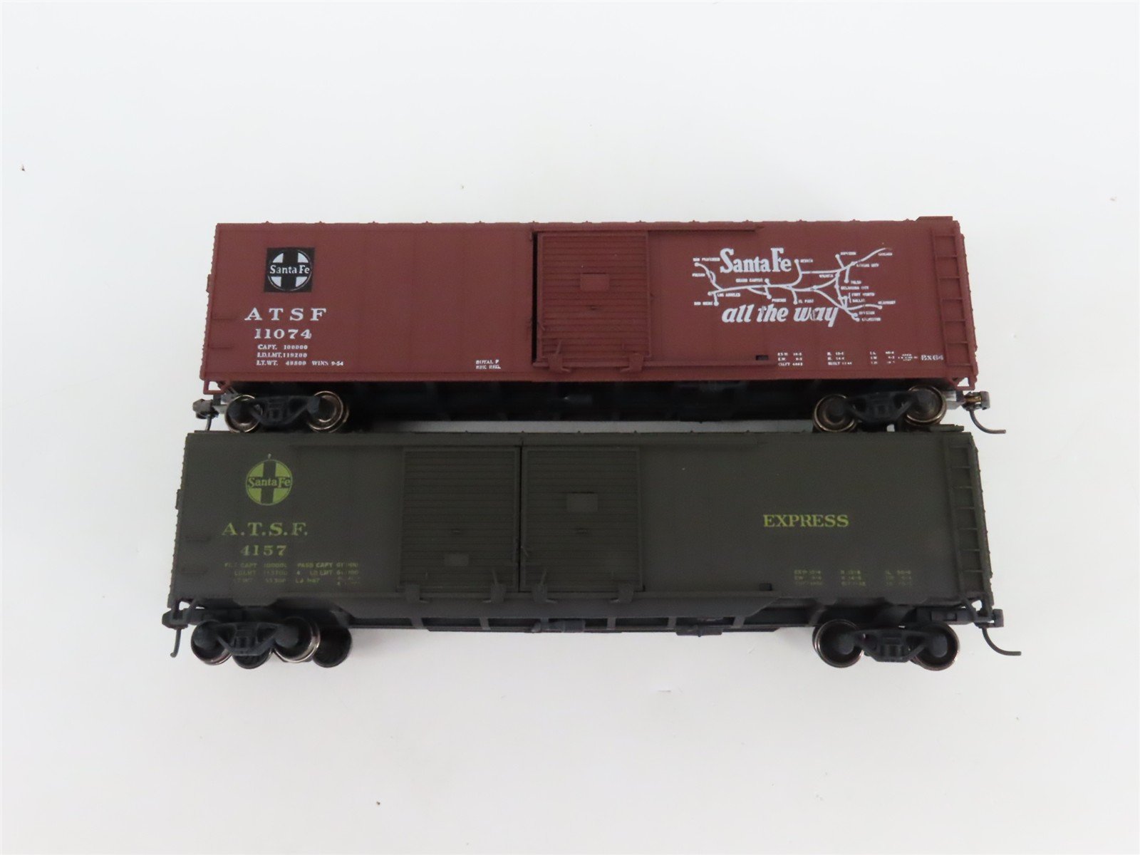 LOT of 6 HO Scale ATSF Santa Fe 50' Boxcars UPGRADED