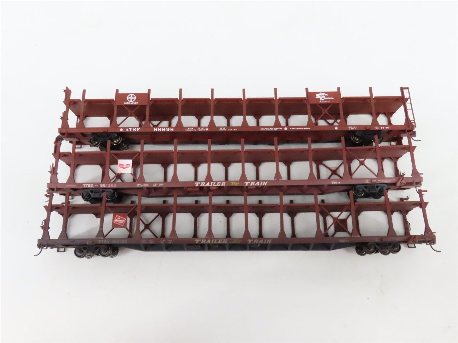 LOT of 5 HO Scale ATSF/GM&O/MILW/WAB/RI Open Autorack Cars UPGRADED