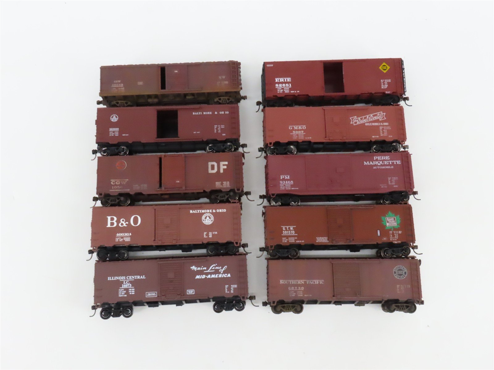 LOT of 10 HO Scale CGW/B&O/IC/ERIE/GM&O/PM 40' Boxcars Weathered & UPGRADED