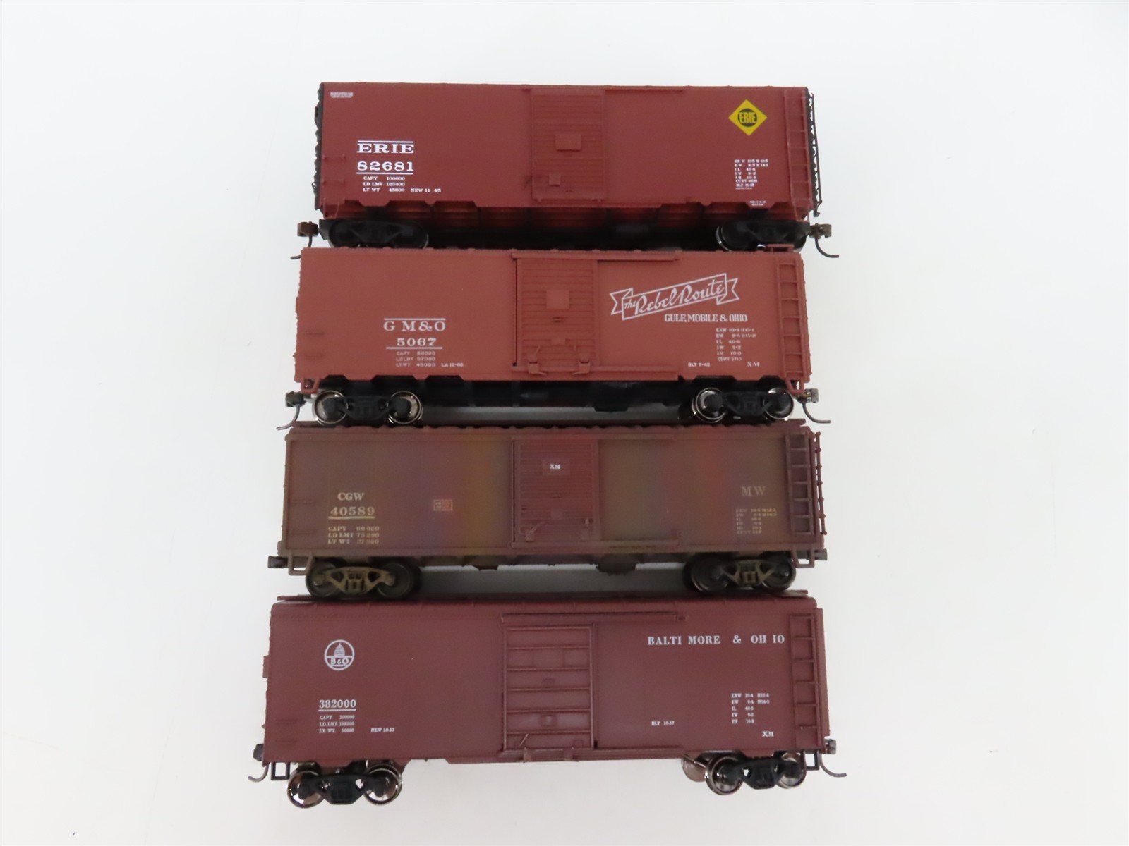 LOT of 10 HO Scale CGW/B&O/IC/ERIE/GM&O/PM 40' Boxcars Weathered & UPGRADED
