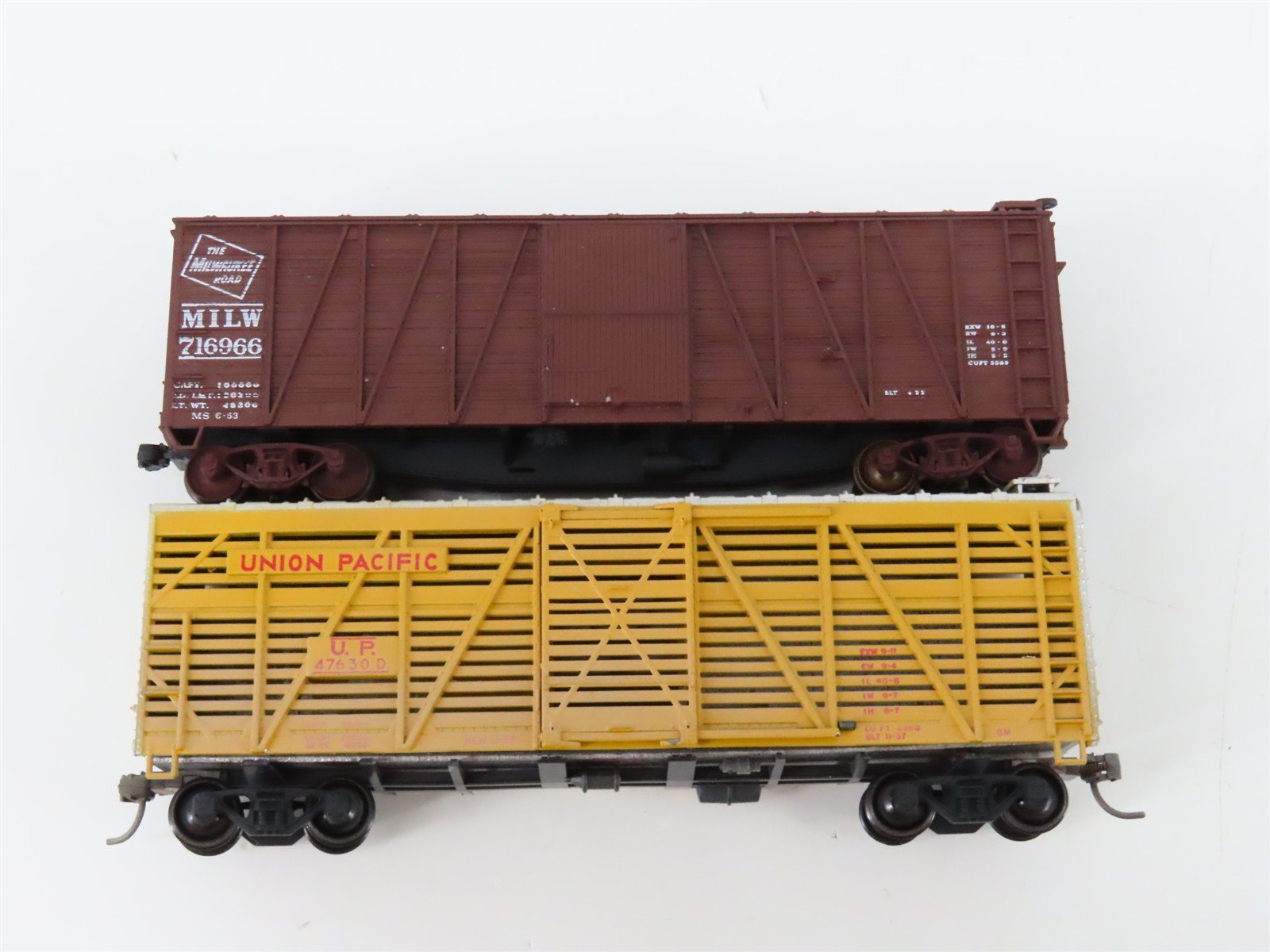 LOT of 10 HO Scale MILW/MKT/CGW/CP/N&W/UP/MKT Assorted Stock & Boxcars UPGRADED