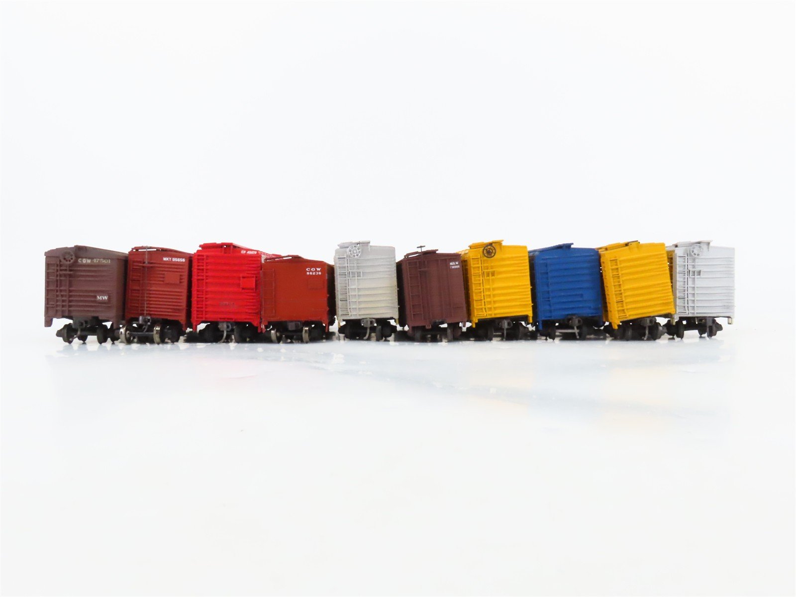 LOT of 10 HO Scale MILW/MKT/CGW/CP/N&W/UP/MKT Assorted Stock & Boxcars UPGRADED