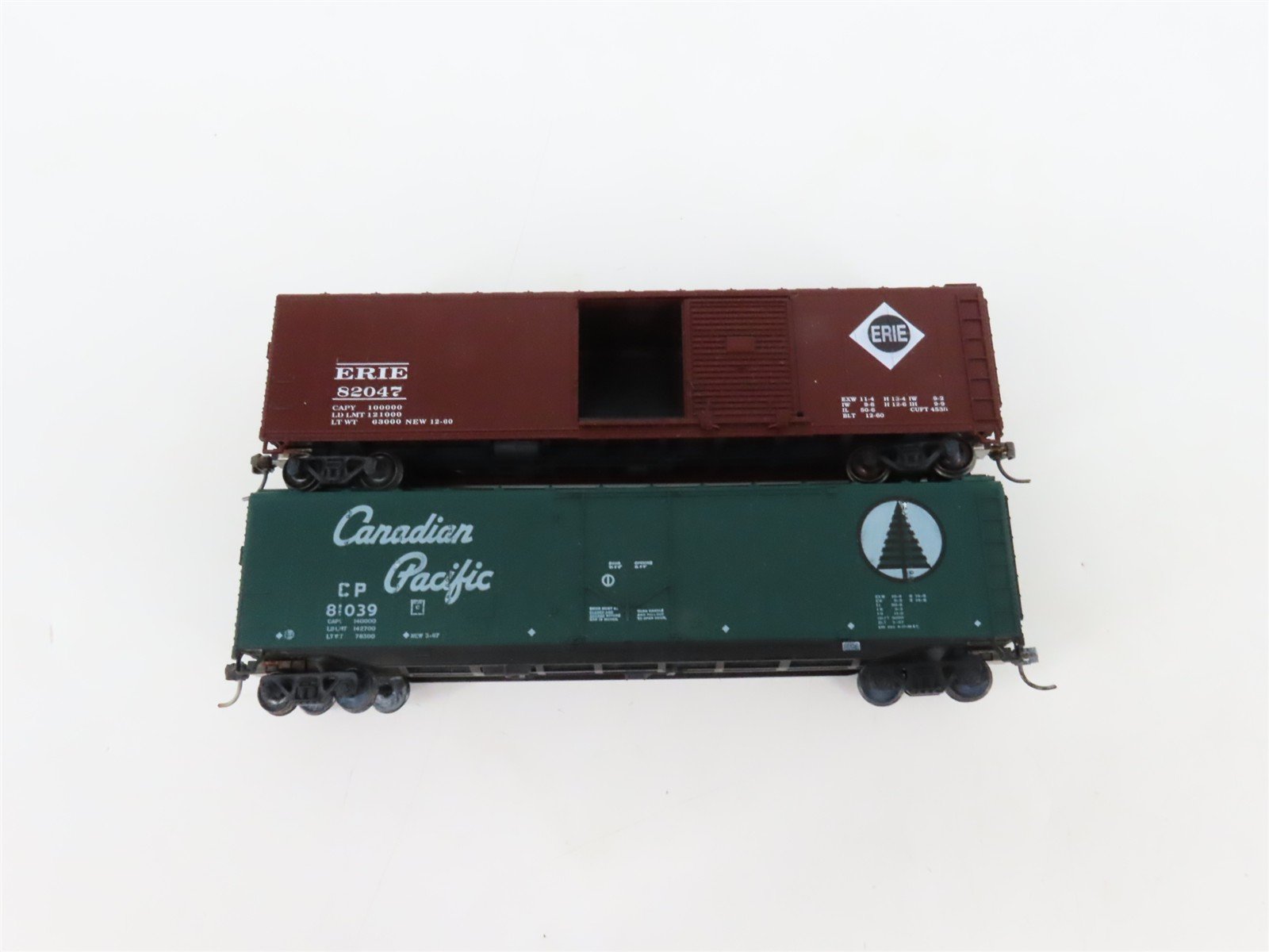 LOT of 6 HO Scale B&O/RI/Erie/CP/EL/PRR 50' Boxcars UPGRADED