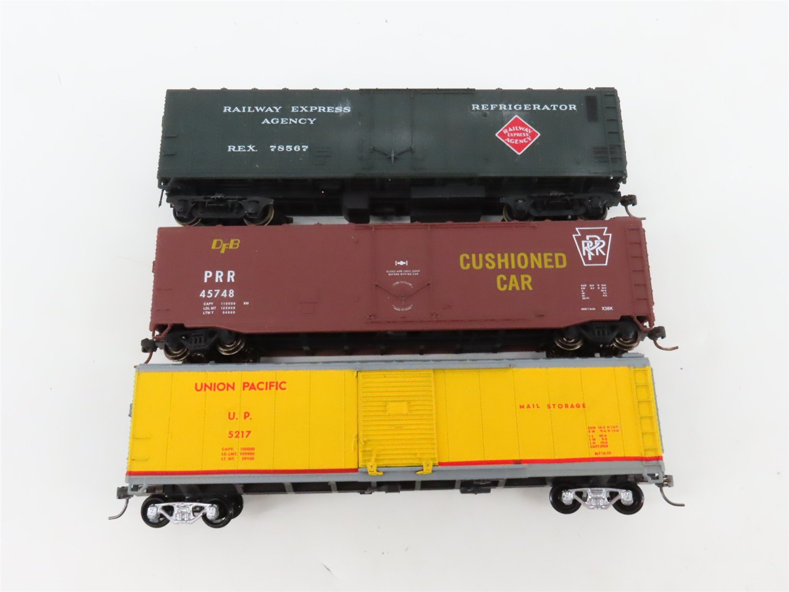 LOT of 7 HO Scale WP/SLSF/REX/PRR/UP/GBW 50' Boxcars UPGRADED