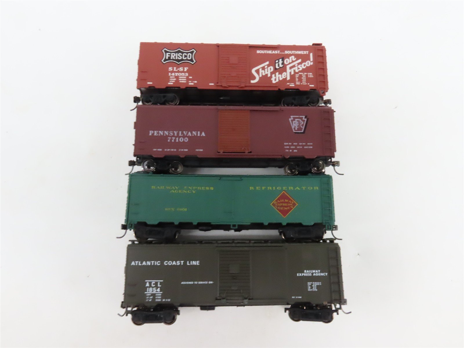 LOT of 10 HO Scale NYC/SLSF/PRR/REX/ACL/WP/NYC/SP/MILW 40' Boxcars UPGRADED