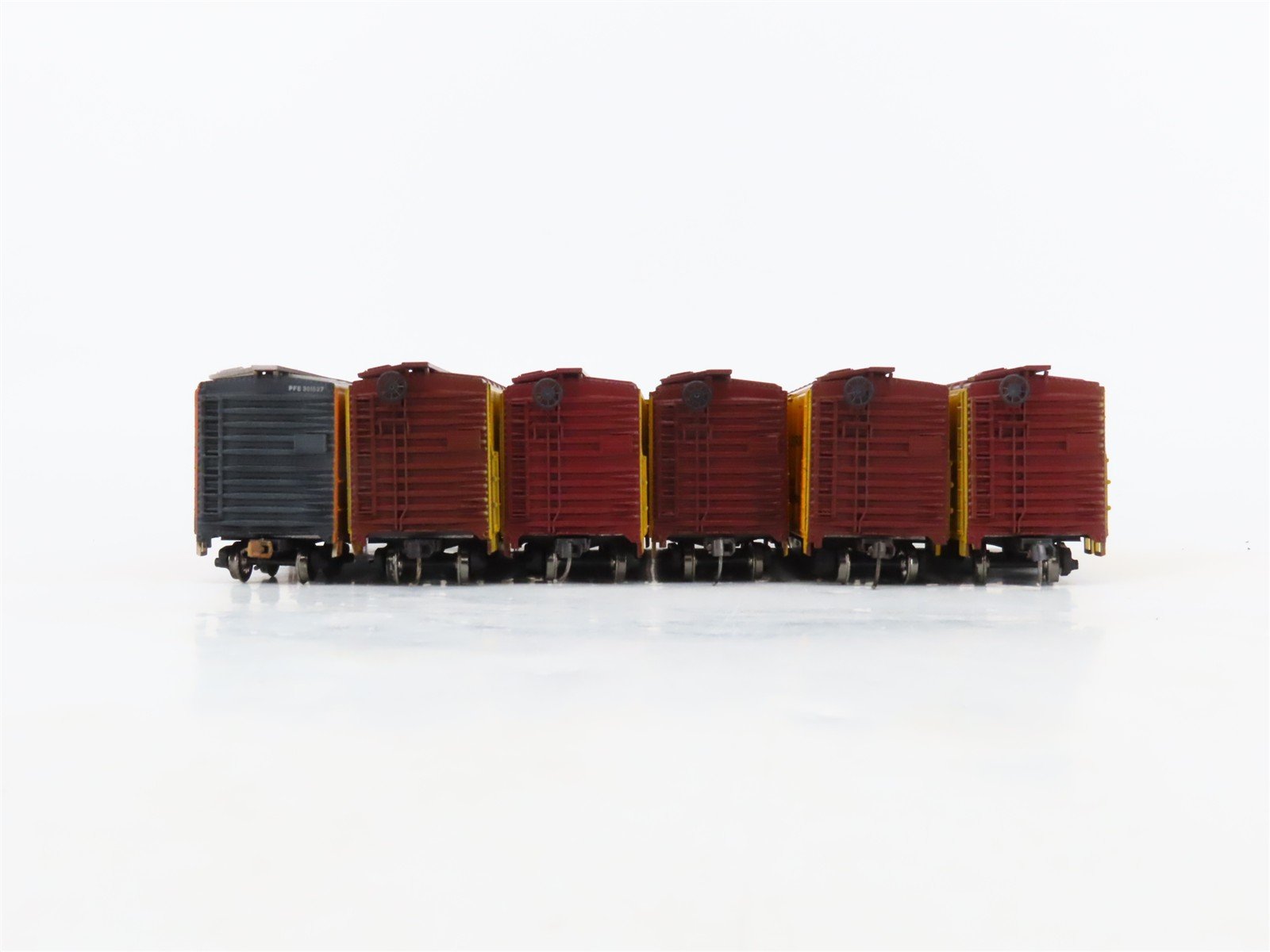 LOT of 6 HO Scale FGCX/BRMX/PFE Mechanical Reefer Cars UPGRADED