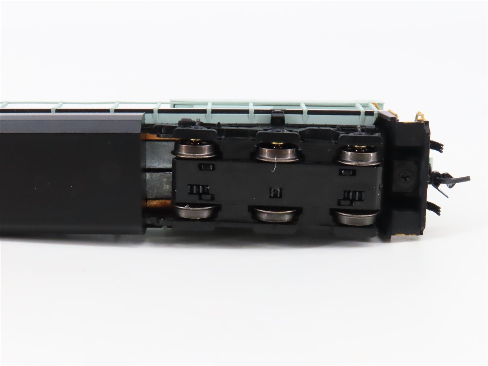 N Scale Fox Valley FVM 70367 NS Primer Paint ES40DC Diesel Locomotive #7533