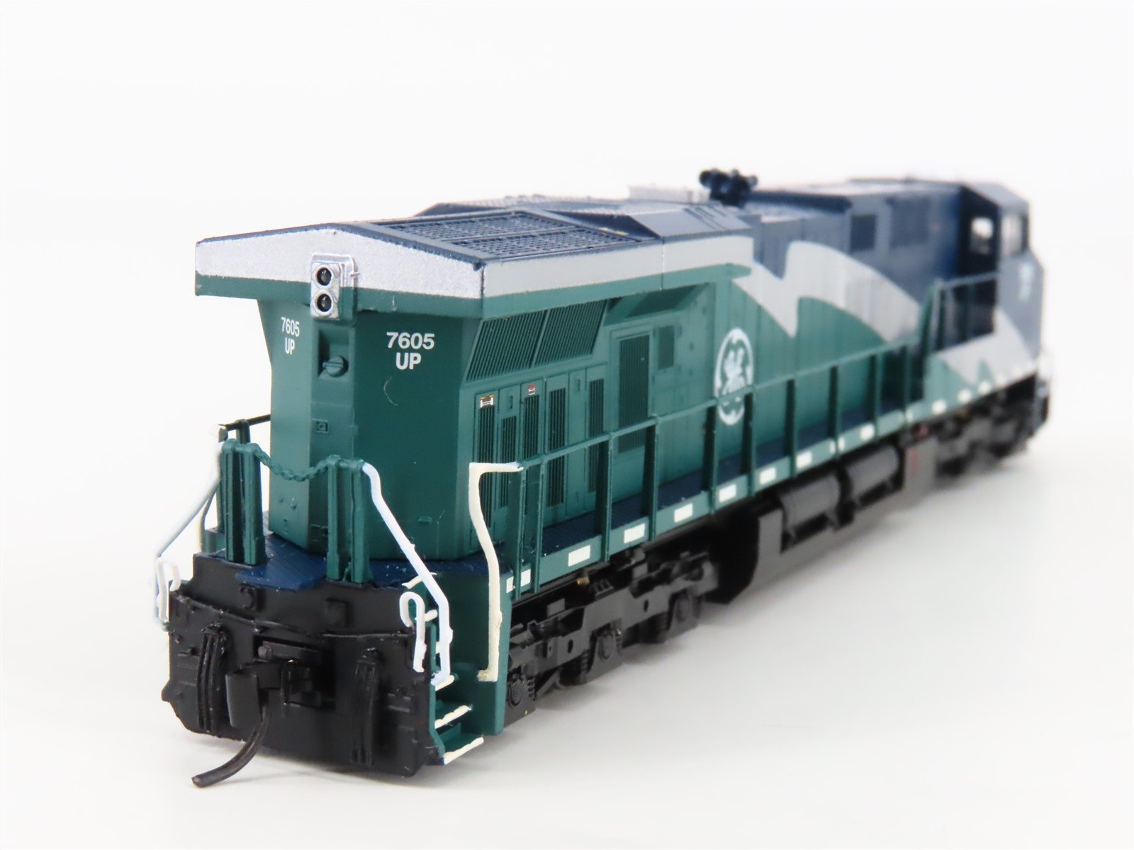 N Scale Fox Valley FVM 70111 UP GE Demonstrator ES44AC Diesel Locomotive #7605