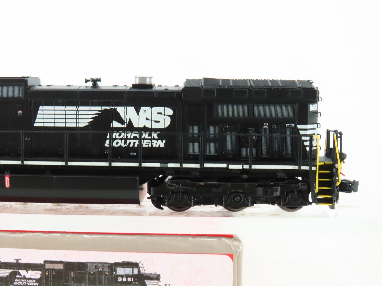 N Scaletrains.com SXT31518 NS Norfolk Southern C44-9W Diesel Locomotive #9651