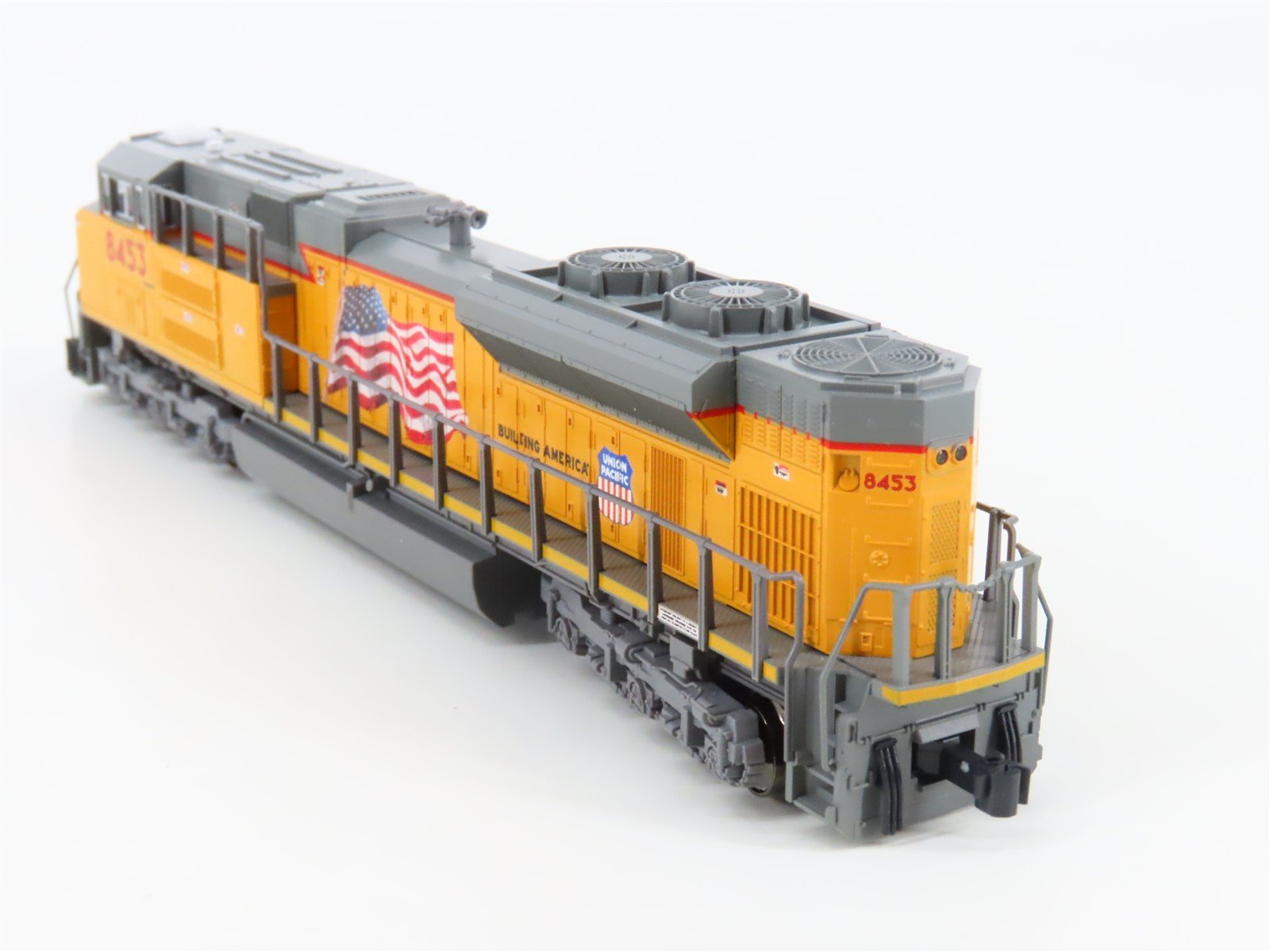 N Scale KATO 176-8425 UP Union Pacific SD70ACe Diesel Locomotive #8453