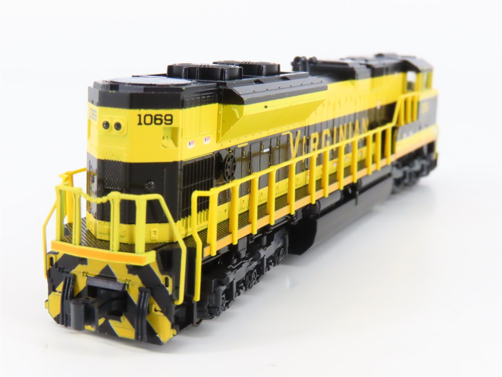 N Scale KATO 176-8505 NS Virginian Heritage SD70ACe Diesel Locomotive #1069