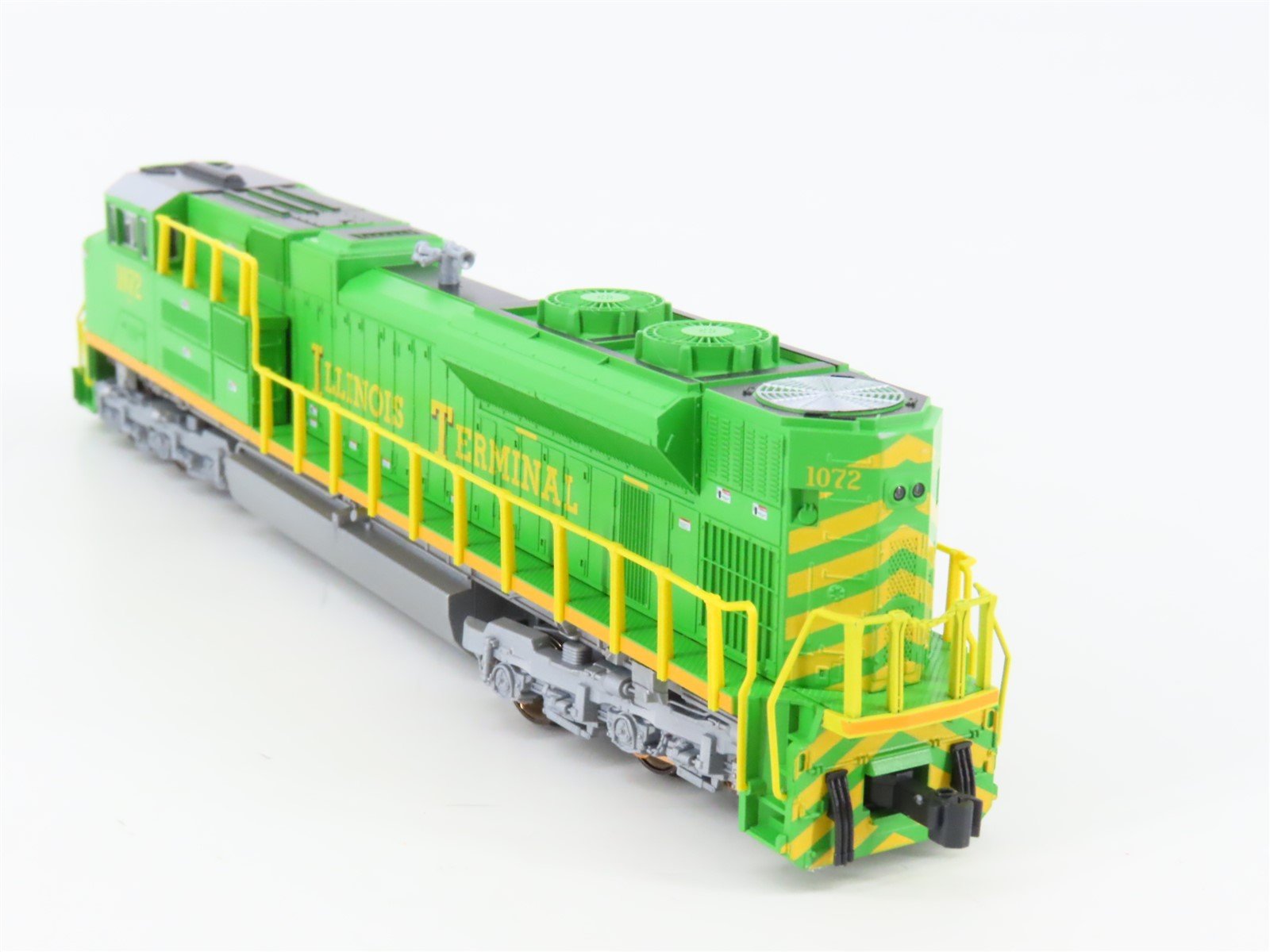 N Scale KATO 176-8502 NS Illinois Terminal Heritage SD70ACe Diesel Loco #1072