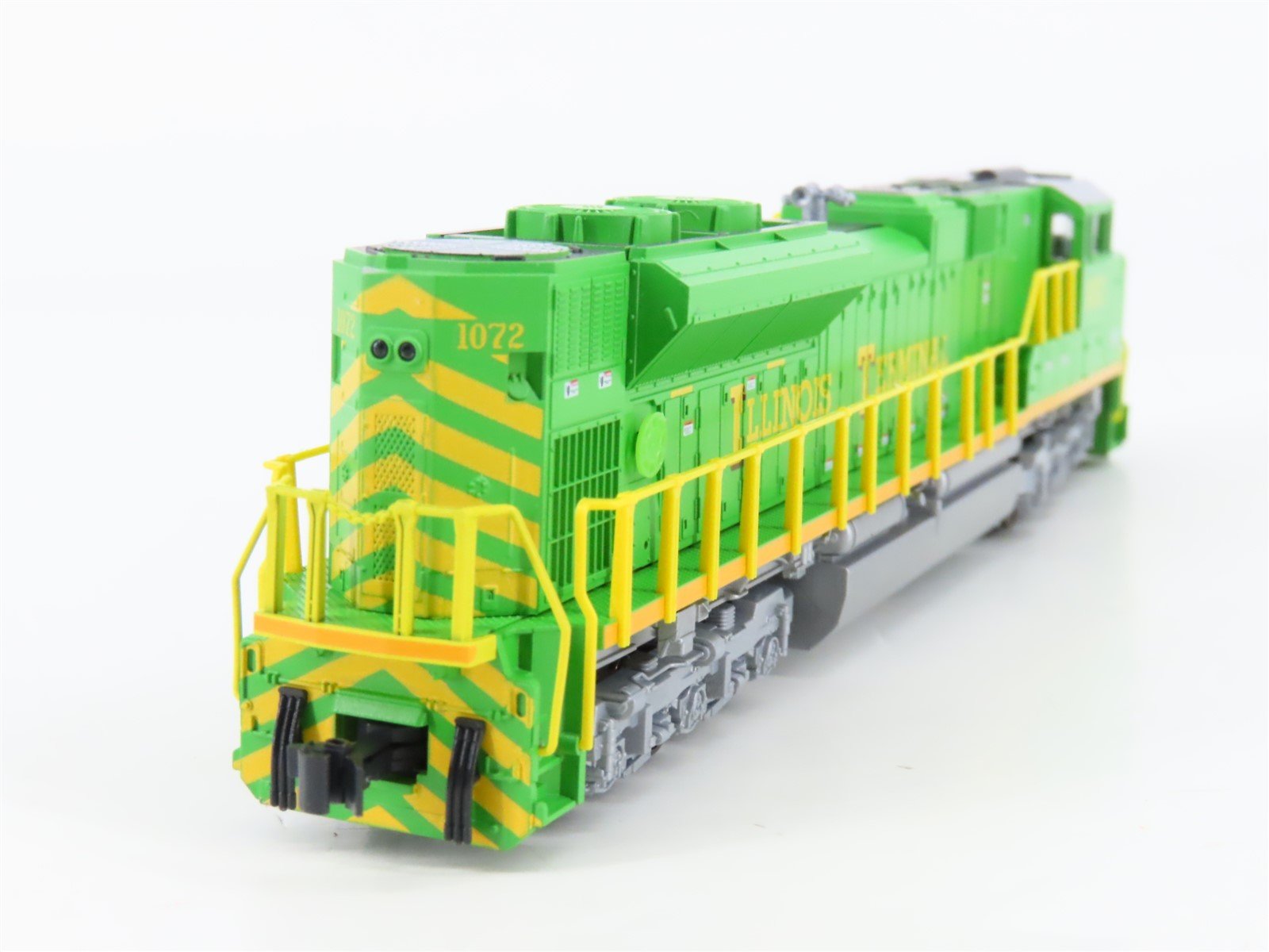 N Scale KATO 176-8502 NS Illinois Terminal Heritage SD70ACe Diesel Loco #1072